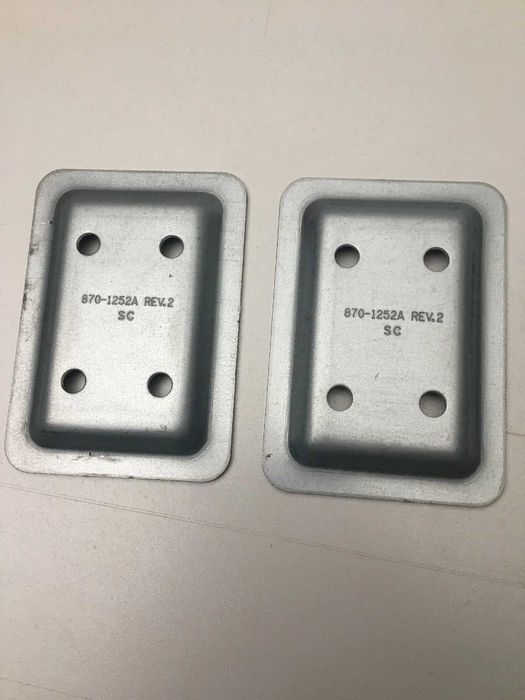 APC SmartUPS Rackmount Rack Brackets and Ears 870-23848A si 870-1252A