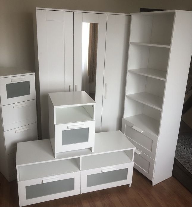 Montaj paravan dus / cada . Decupaj blat. Instalez chiuveta bucatarie