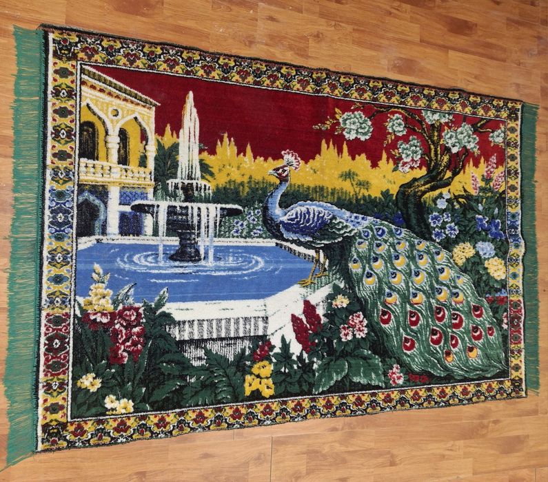 Carpetă tradițională"PĂUNIȚA "!!