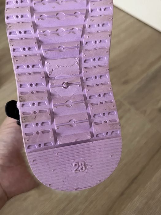 Продам угги детские новые