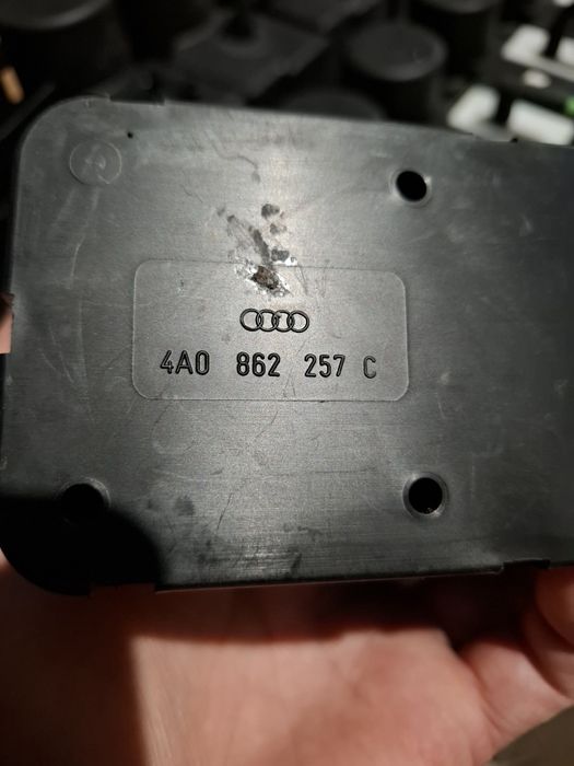 Компрессор центрального замка Ауди