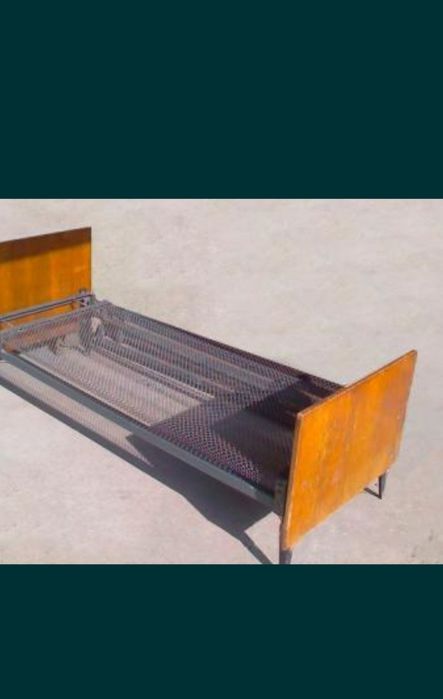 Панцирная кровать