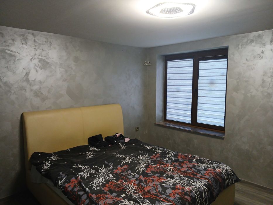 Продавам къща в село Гиген тел.за връзка 0899934142,0896418272