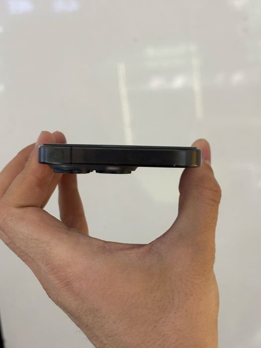 Продаю iPhone 15 pro 256Gb