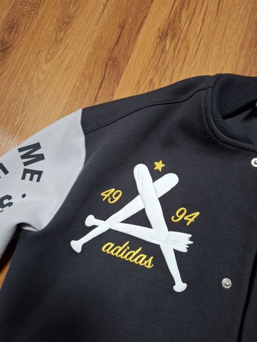 Adidas мъжко яке M размер.