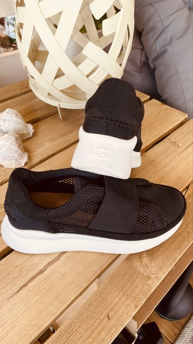 Pantofi slip-on UGG Libu Lite, Negru/ damă
