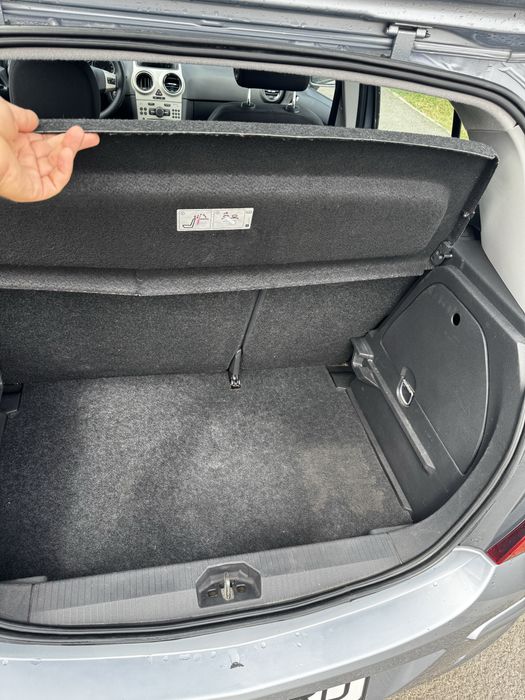 Opel corsa-d  1,4 benzina an 2008