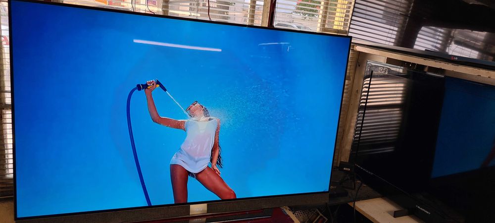 55 инча OLED телевизор Metz blue 55DS9A62A - 4k/ UHD /Android TV/Smart /wi-fi