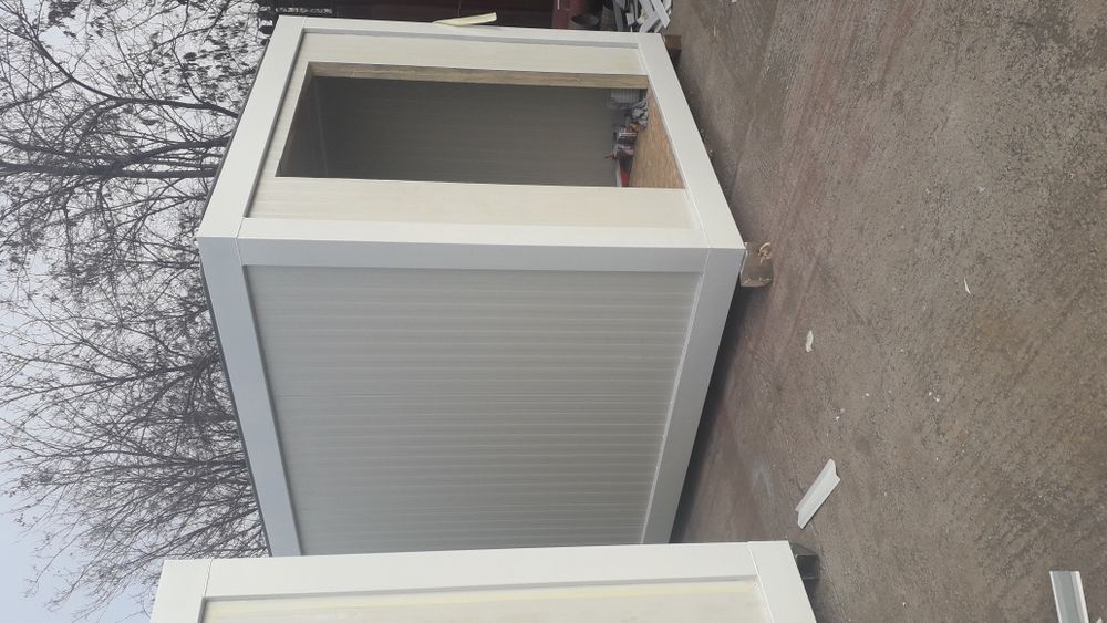 vand container birou