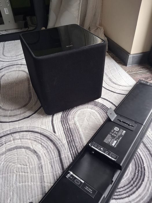 Soundbar cu subwoofer wireless KEF