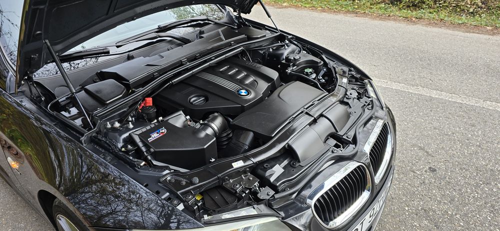 BMW 320dA Xdrive e92 FL  M-packet