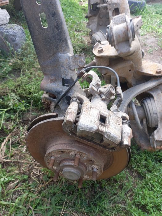 Задняя балка мазда 6