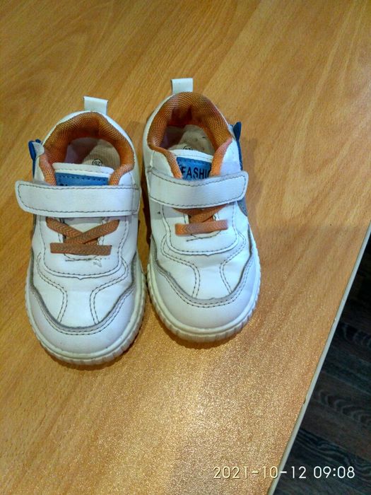 Продам кеды детские