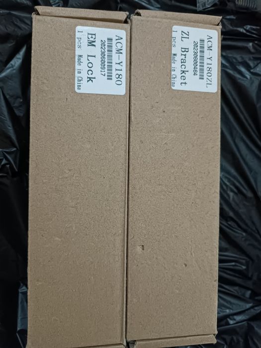 Электромагнитный замок с Г-образной планкой