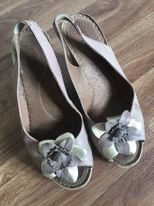 Продам летний обувь