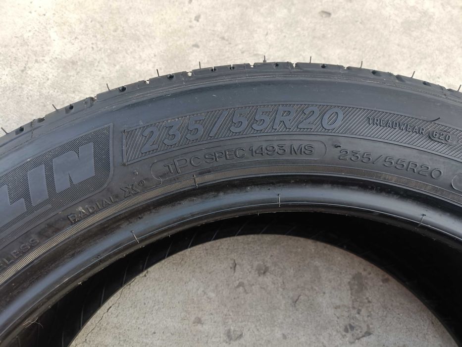 O anvelopa noua 235 55 20 michelin
