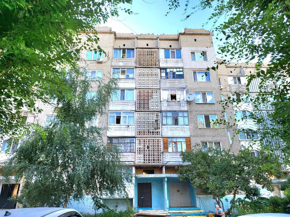 2-комн.кв.ул.пл. в р-не ЖД больницы