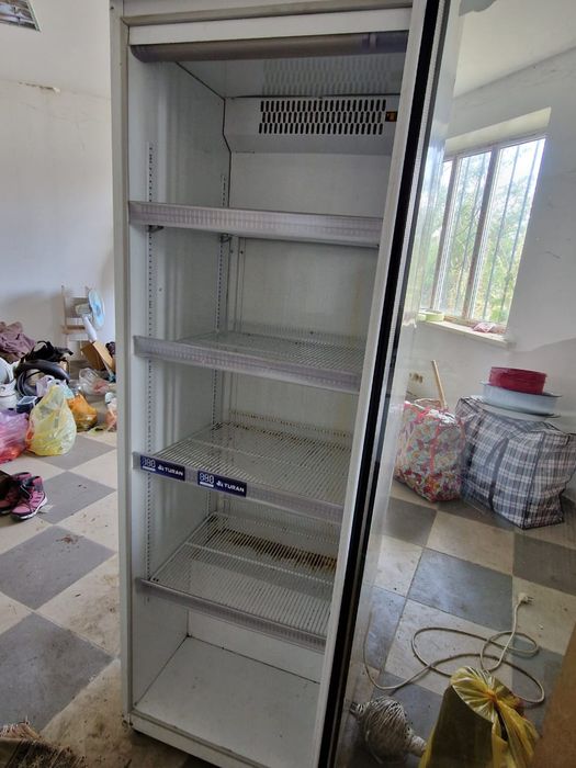 Астана, Продам ветринный холодильник