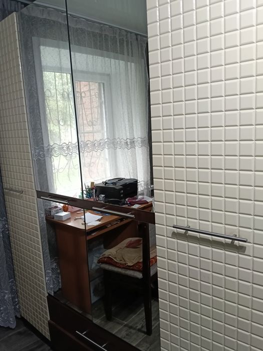 Срочно продам шкаф