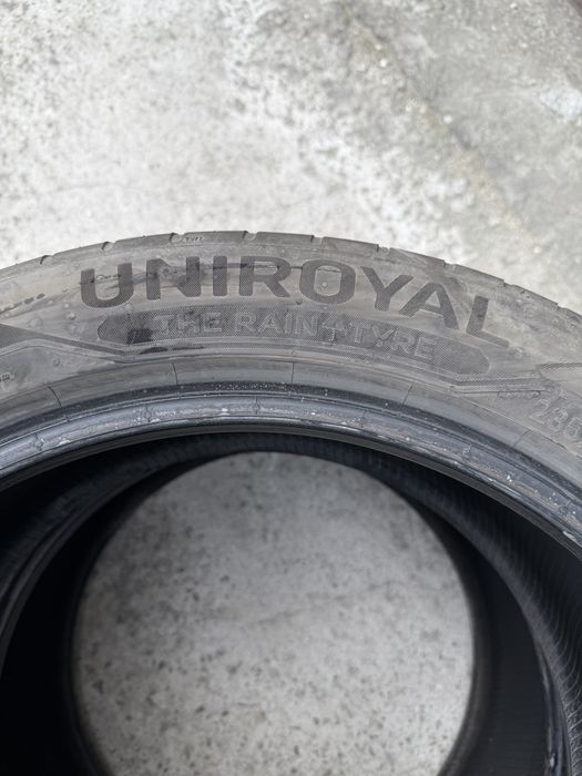 Лятни гуми  235/45/18 Uniroyal RainSport 5