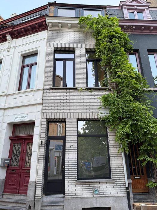 Tâmplărie PVC - Ferestre - Uși