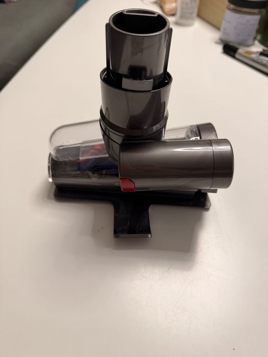 Perie Dyson V12 Slim