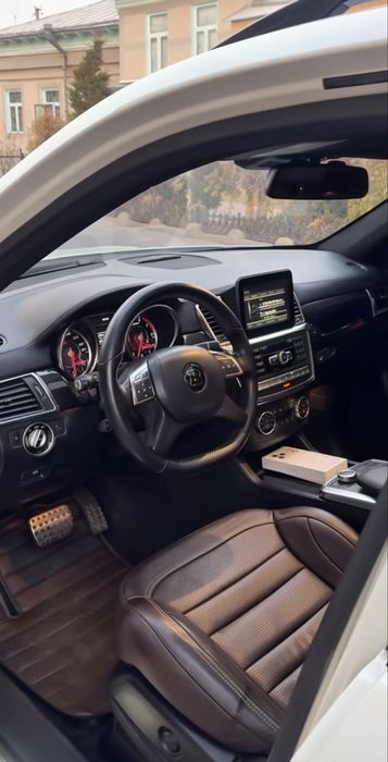 Mersedes Benz ML Amg 63 V8 BRABUS 5.5