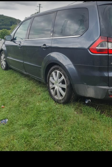 Vând urgent ford galaxy 2.0 7 persoane