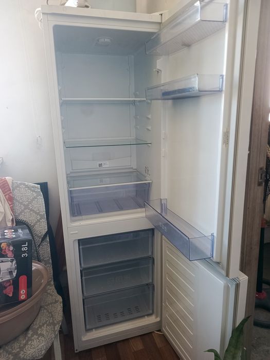 Холодильник beko