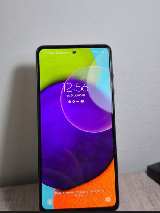Samsung, A52 128гб в отличном. состоянии
