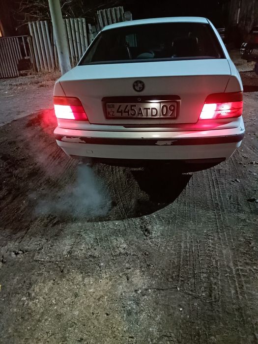 БМВ е36 АКПП продам