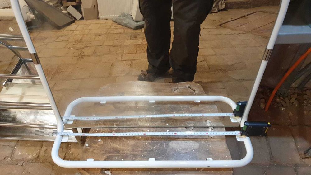 Oglinda de perete cu raft cadru metal alb