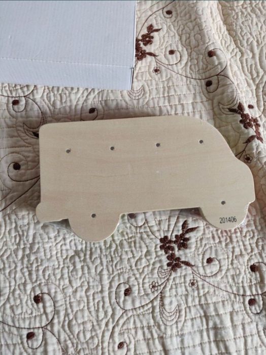 Jucarie educativa puzzle forme geometrice bus autobuz lemn nou