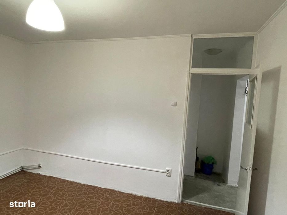 Apartament de doua camere de vanzare