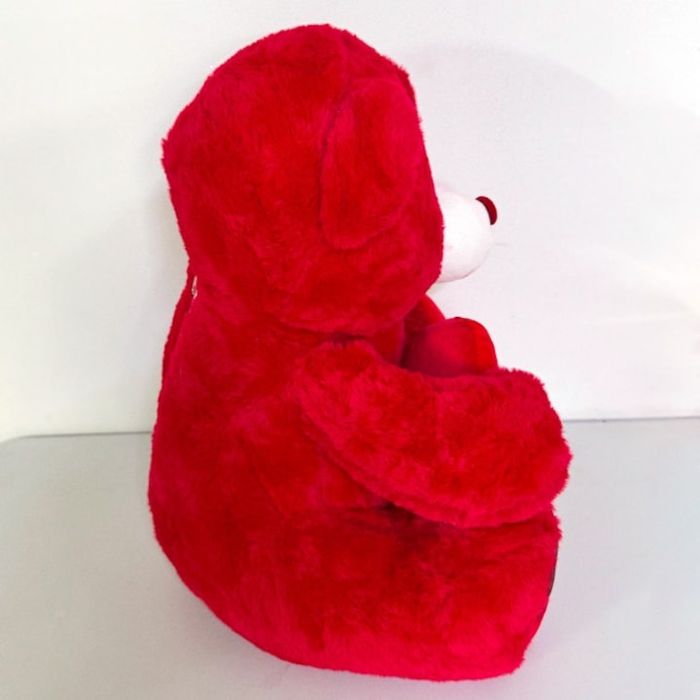 Плюшено мече от бонбони със сърце и текст "Сладка любов", височина 40с