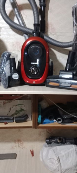 Пылесосы в отличном рабочем состояние