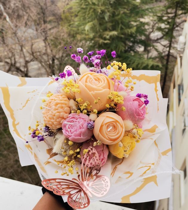 Ръчно изработени Букети