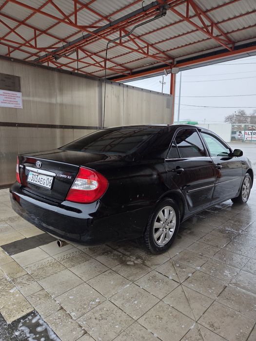 Toyota camry       .