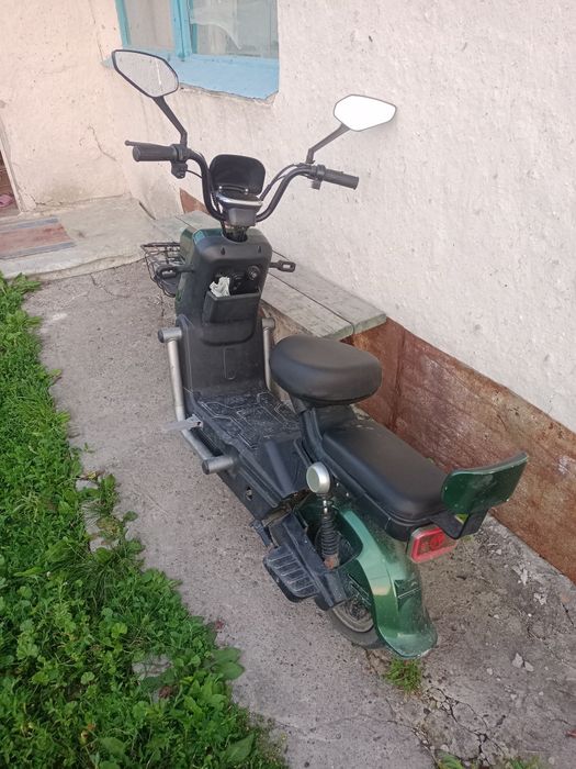 Продам электроскутер Ibike.