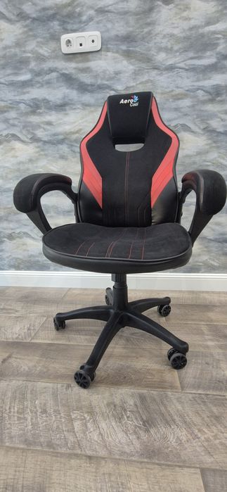 Продам кресло AeroCool