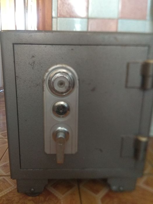 Сейф не сгораемый