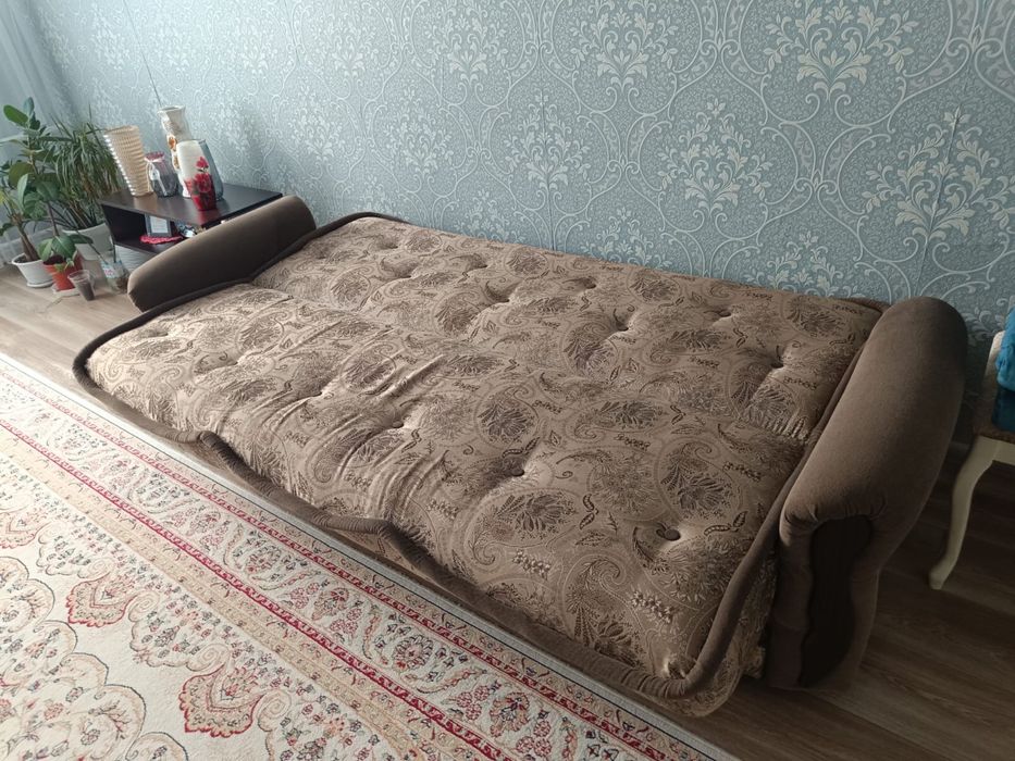 Продам диван для зала и спальни