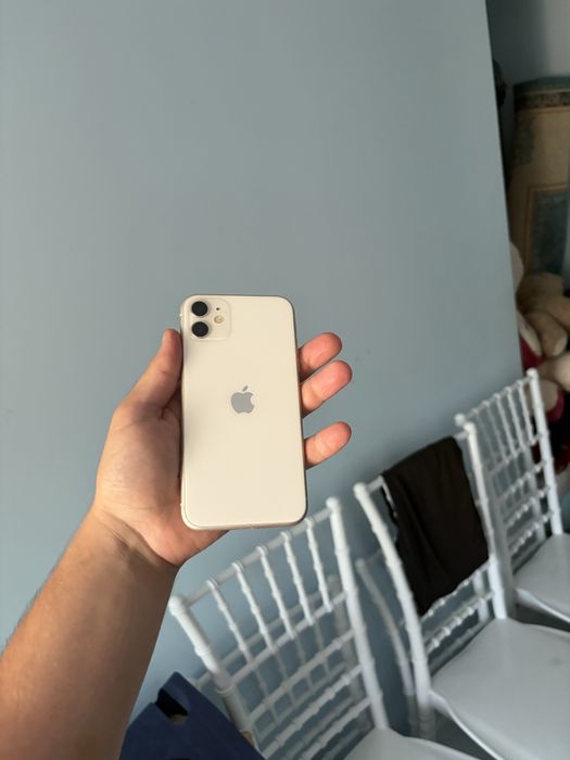 Vand iphone 11 green pentru piese