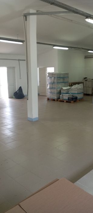Închiriem hala industriala