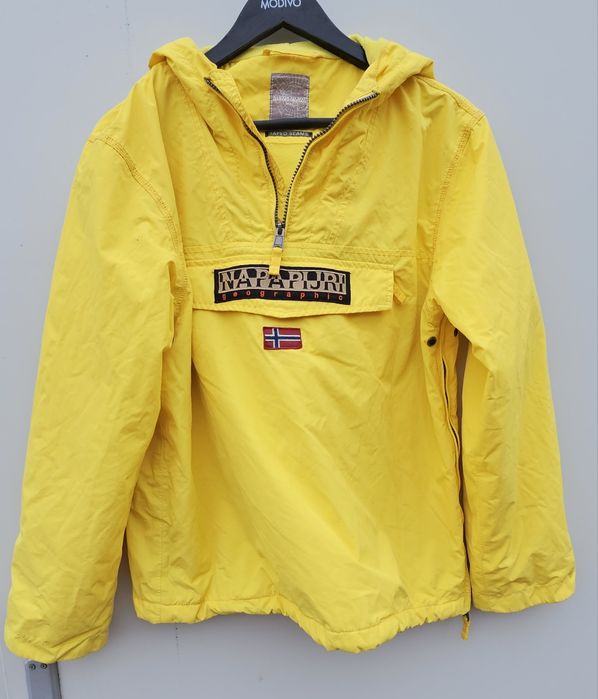 Napapijri оригинална дамска горница /яке  М размер