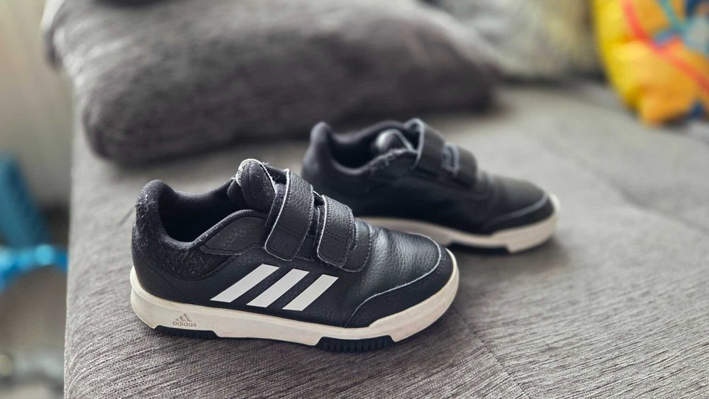 Детски кожени маратонки Adidas