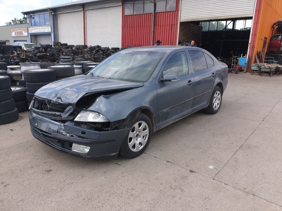 Шкода Октавия 2.0 ТДИ на части