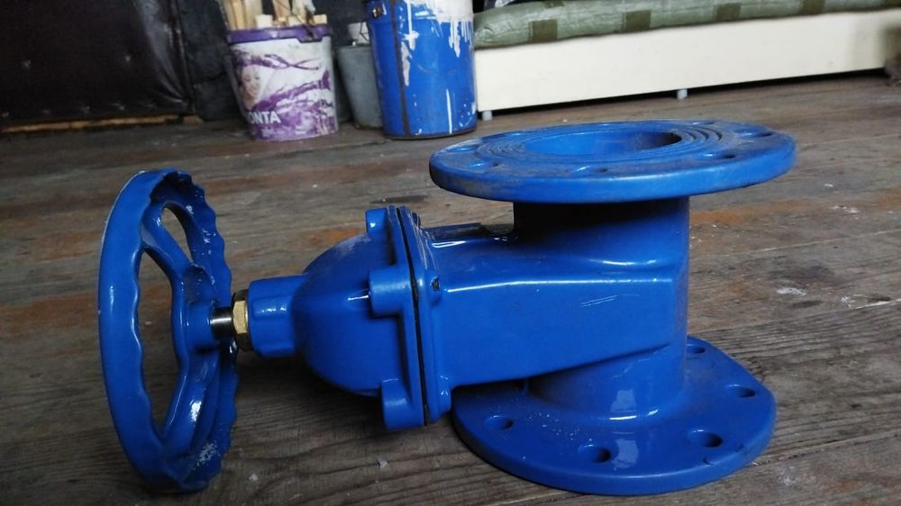 Задвижка чугунная