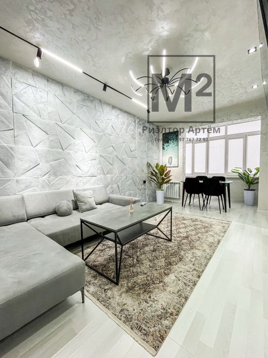 2/2/5 Максим Горький - Остановка Художников - МВС