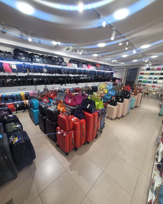 Чемоданы и сумки оптом в розницу